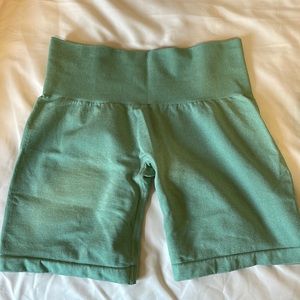 NVGTN pro shorts sage green